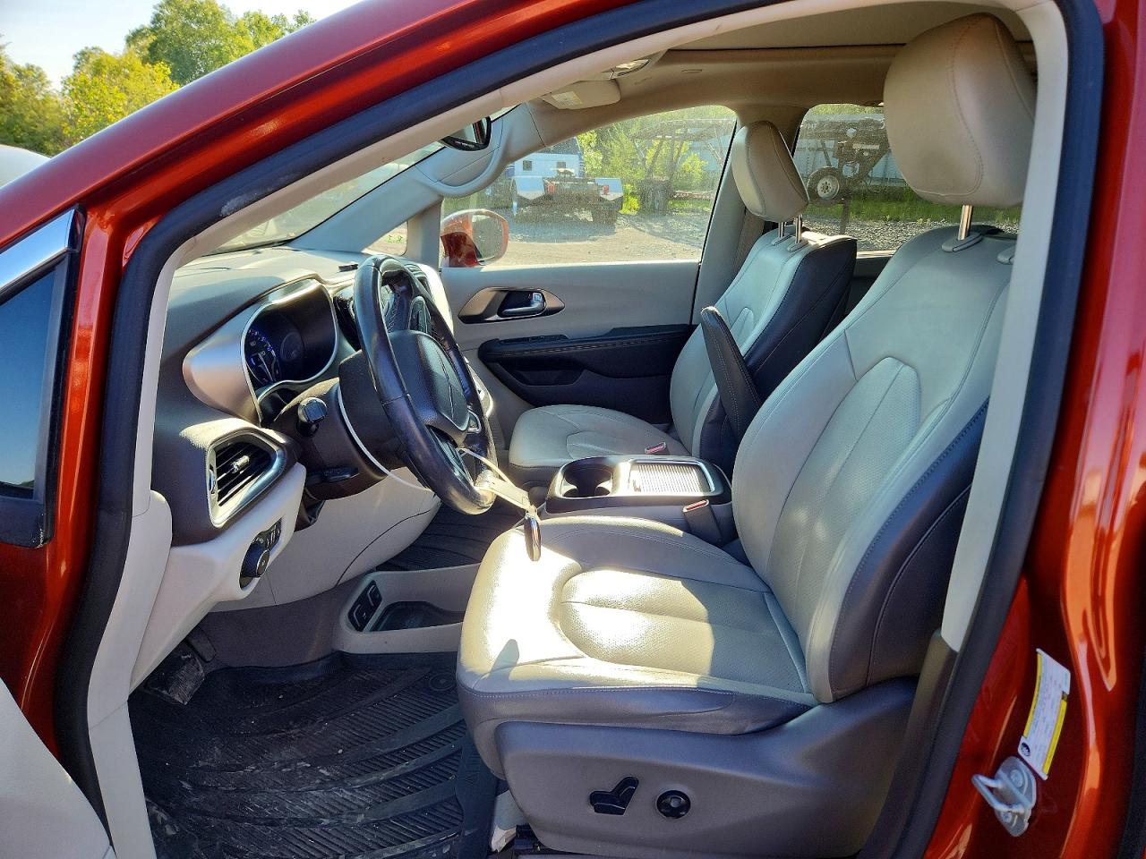 Chrysler Pacifica Touring L Plus