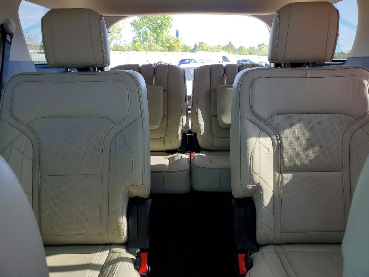 Ford Explorer Platinum