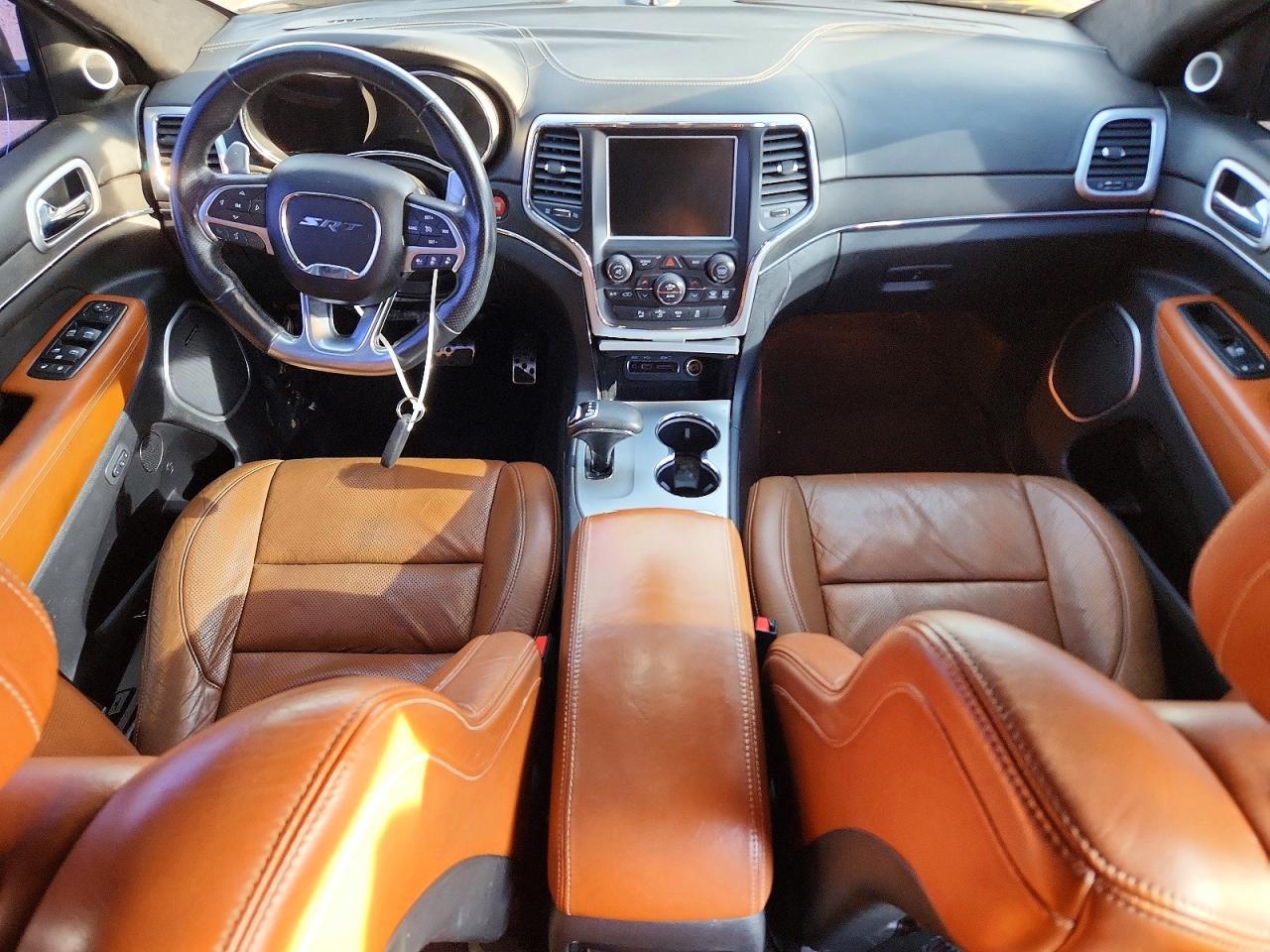 Jeep Cherokee Srt-8