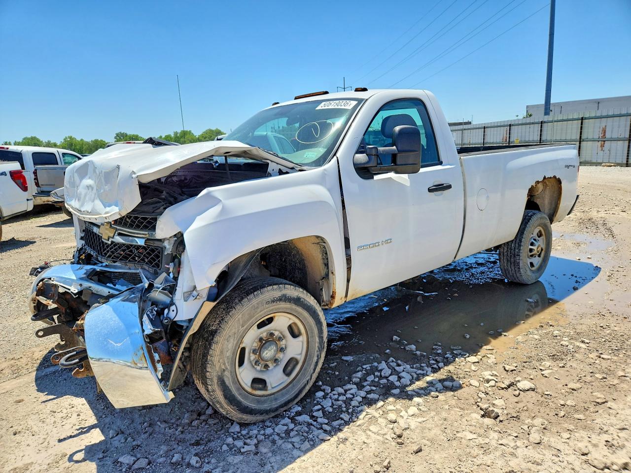 Salvage Chevrolet Silverado Image