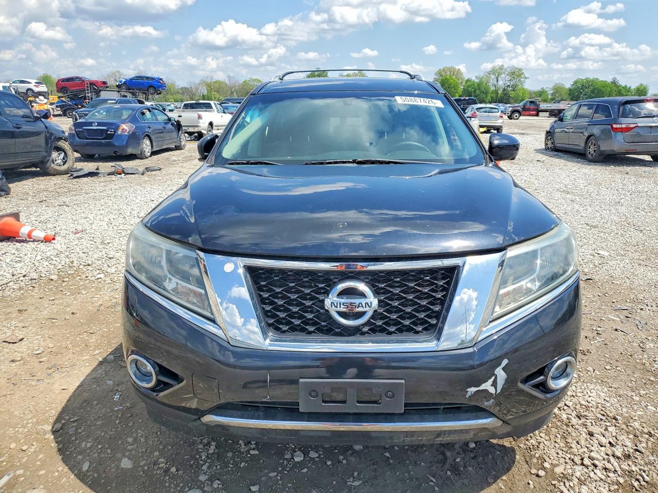 Nissan Pathfinder S
