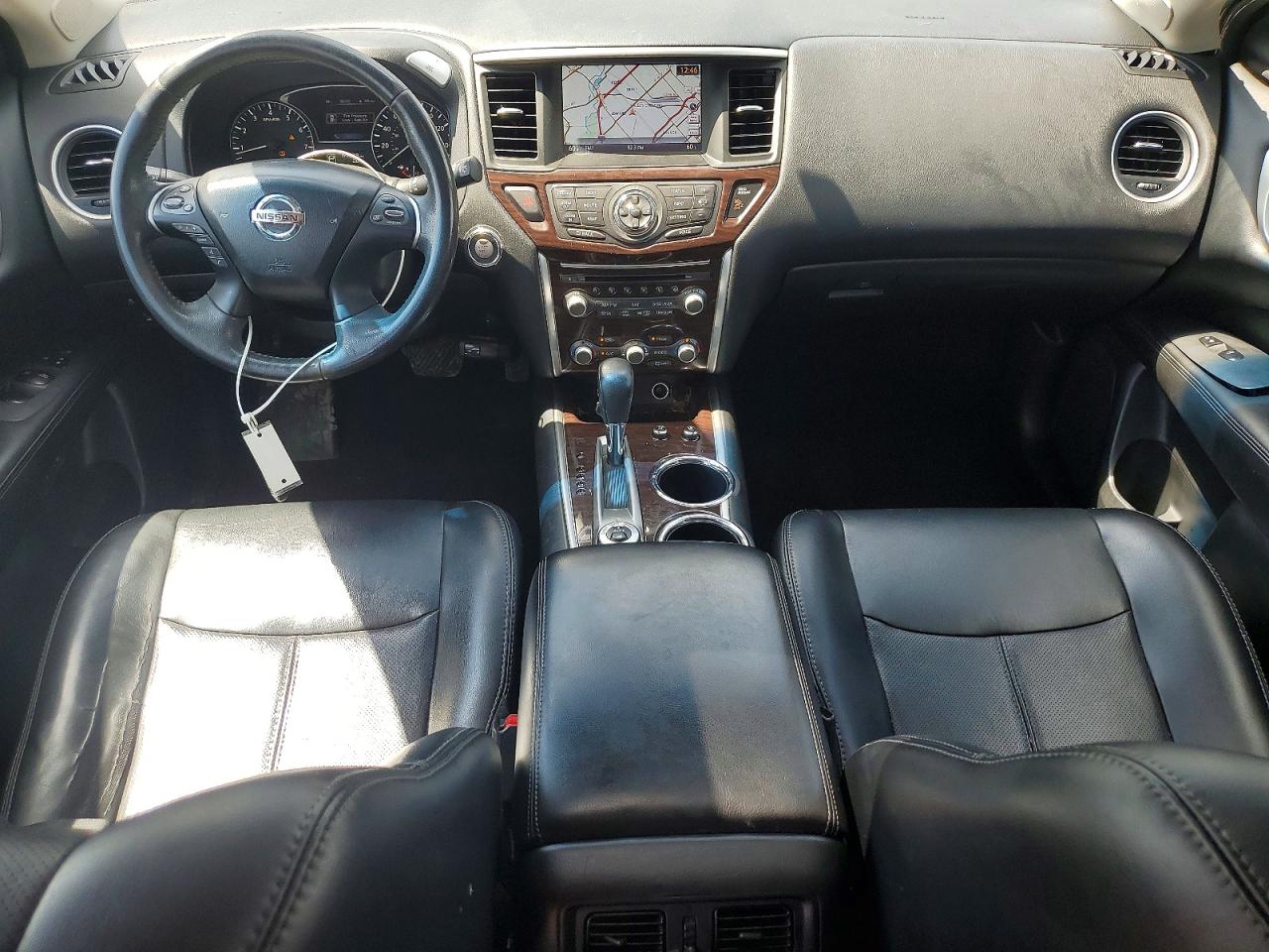 Nissan Pathfinder S