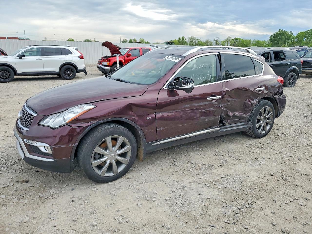 Salvage INFINITI Qx Image
