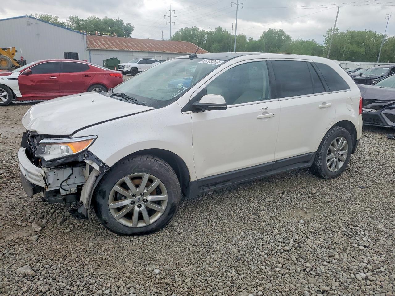 Salvage Ford Edge Image