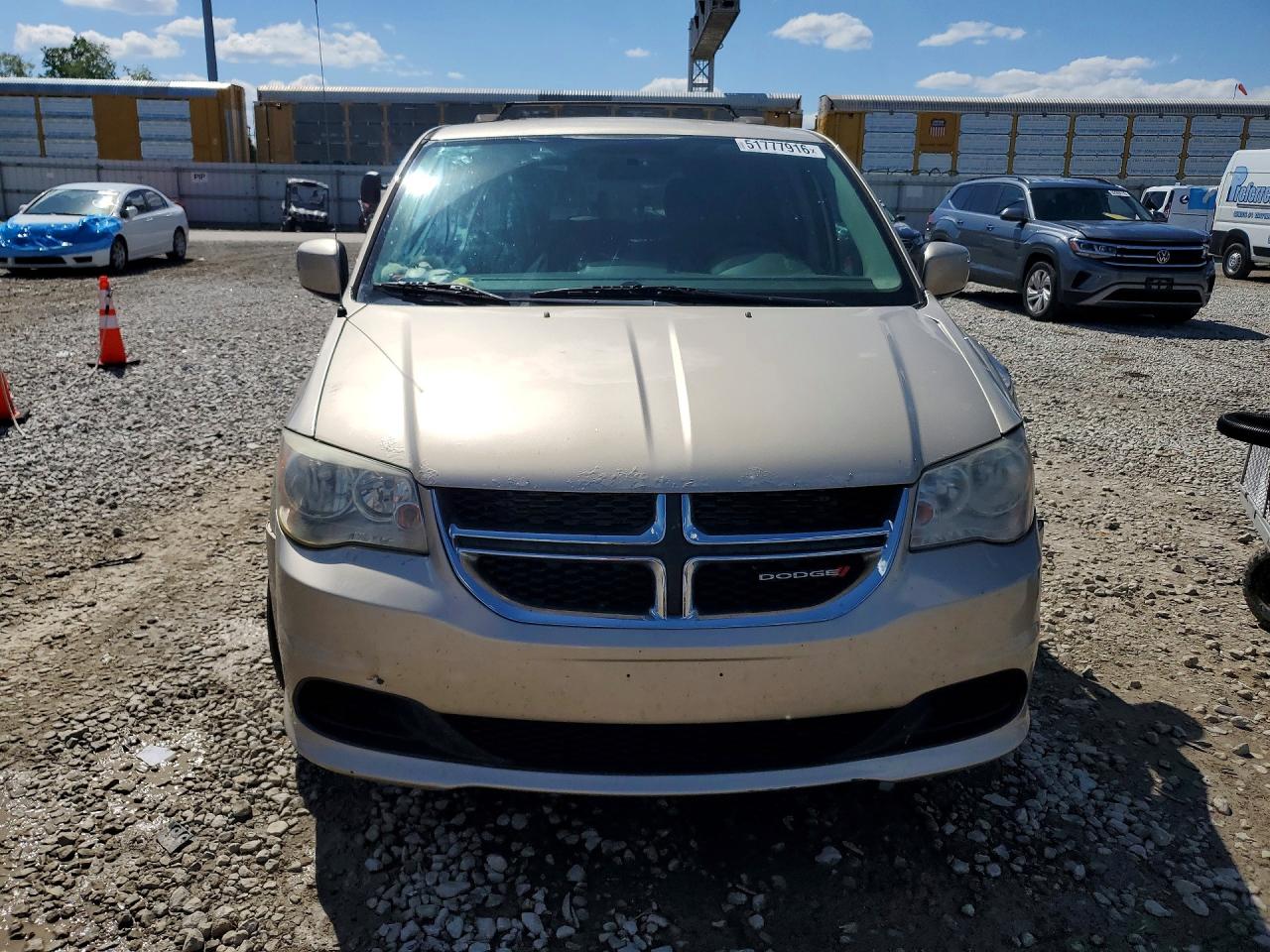 Dodge Caravan Sxt