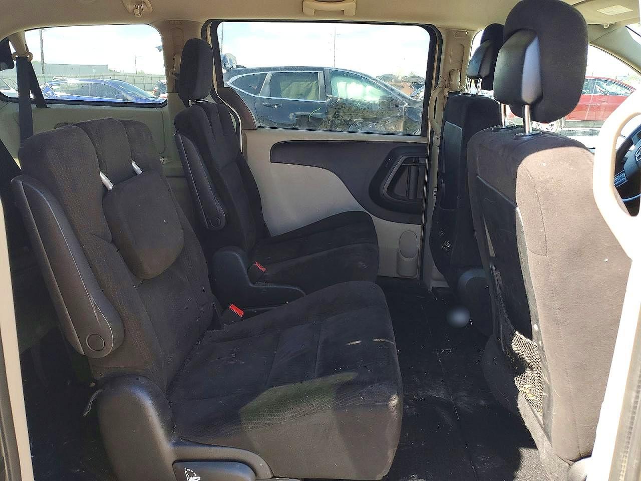 Dodge Caravan Sxt