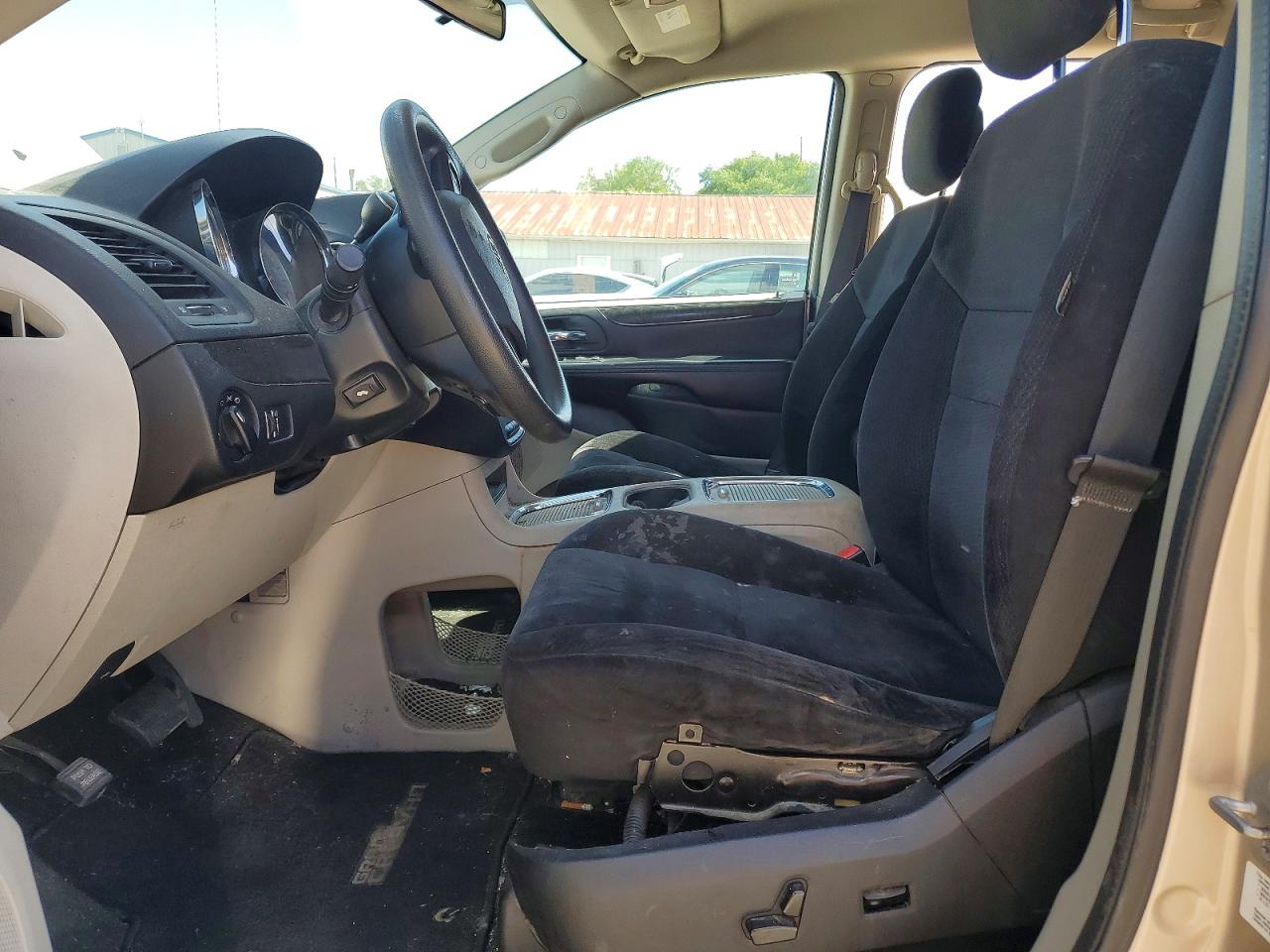 Dodge Caravan Sxt