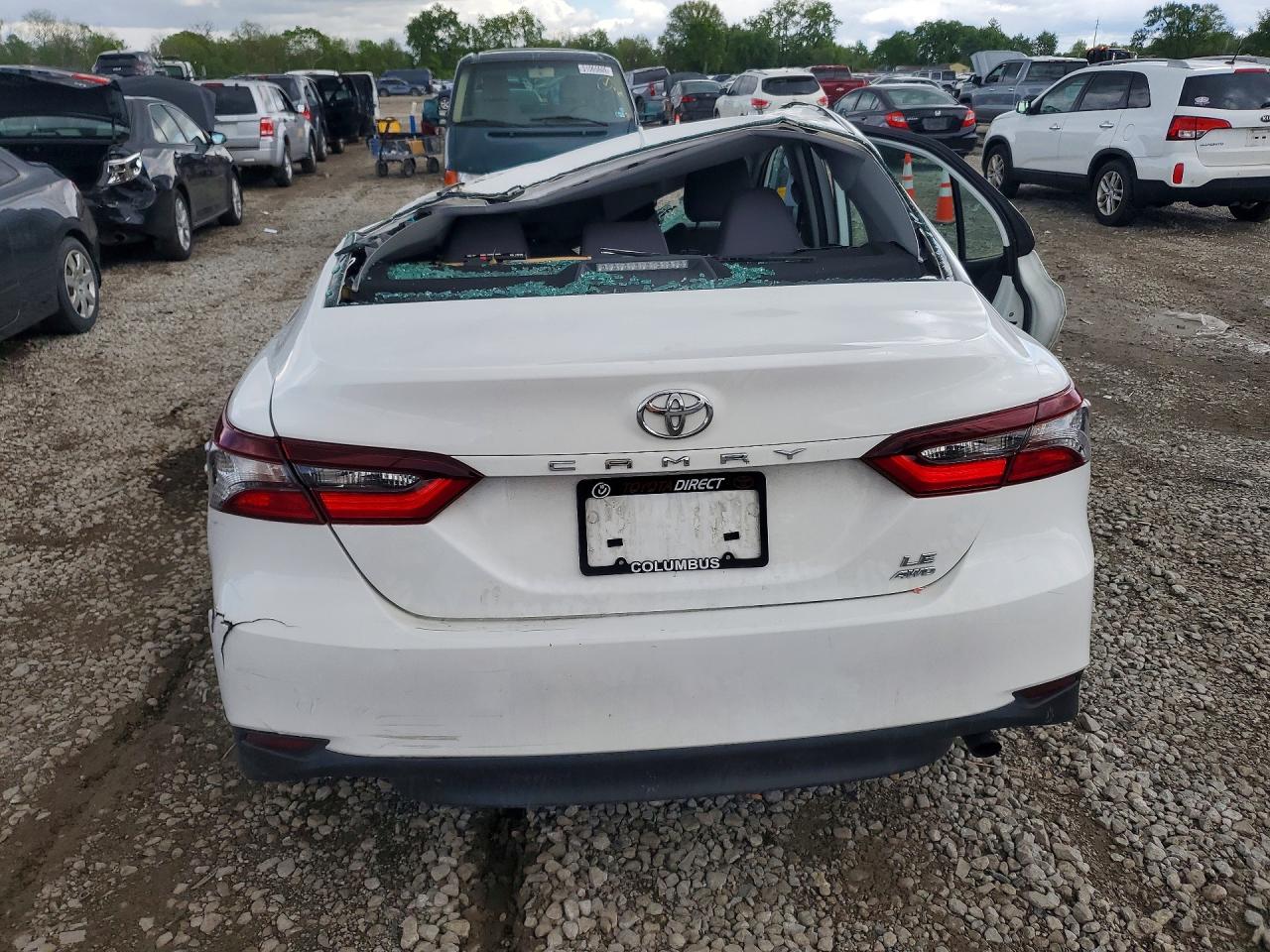 Toyota Camry Le
