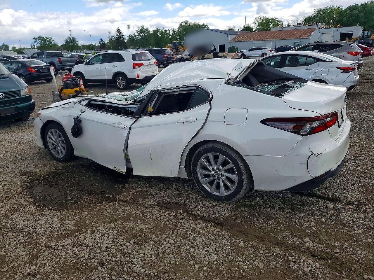Toyota Camry Le