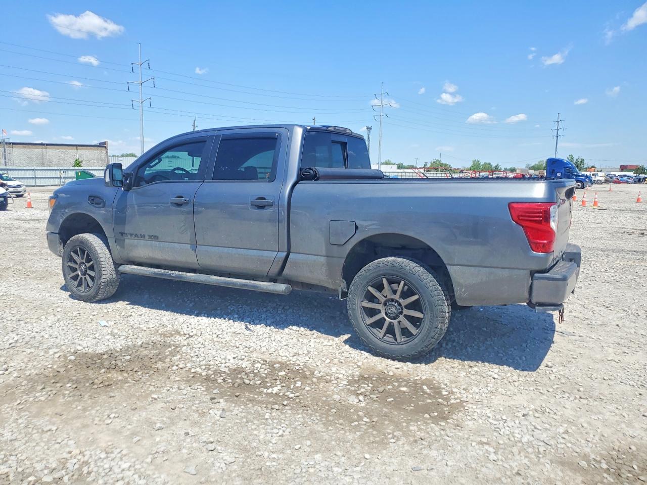 Nissan Titan Sl
