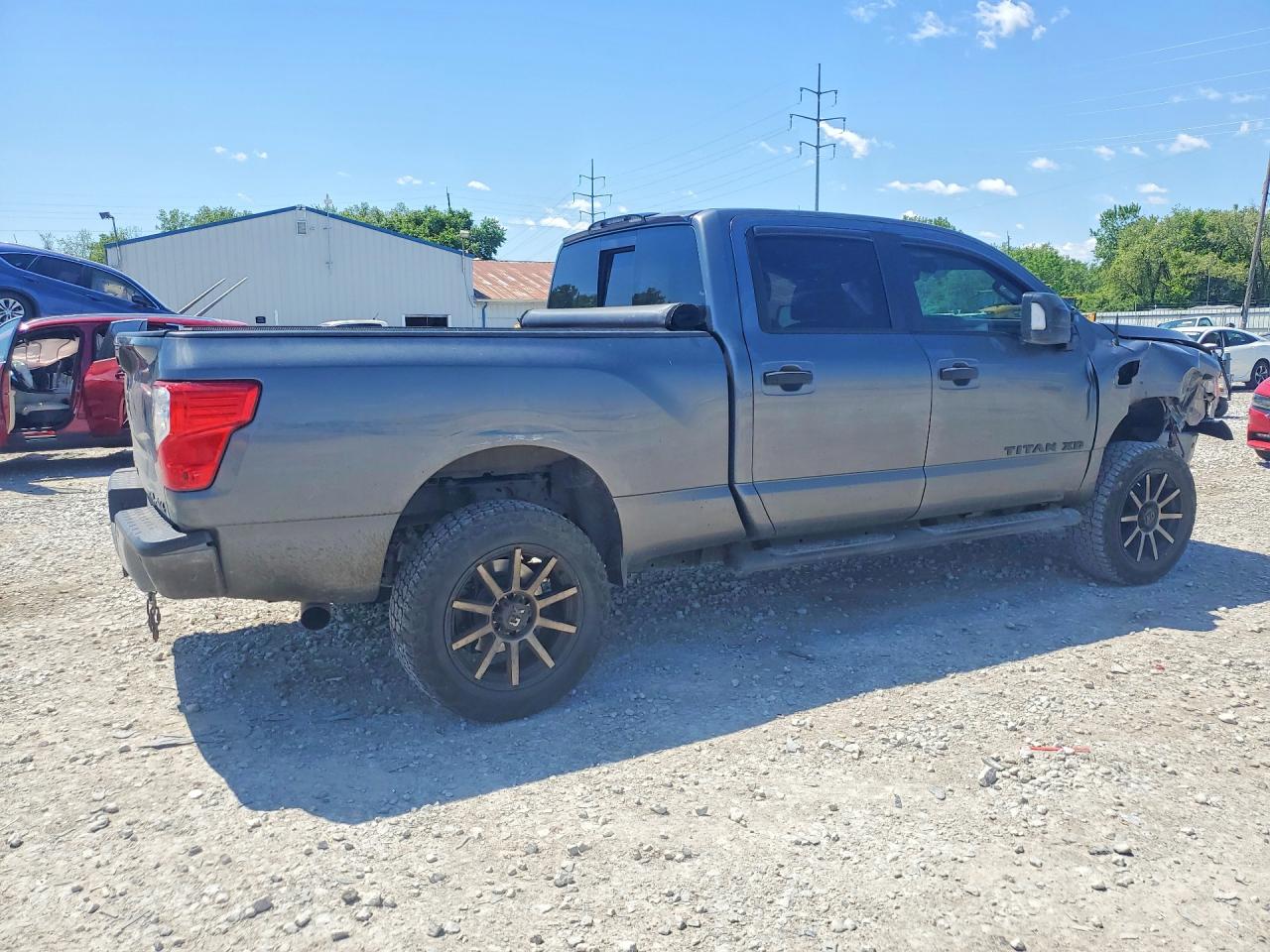 Nissan Titan Sl