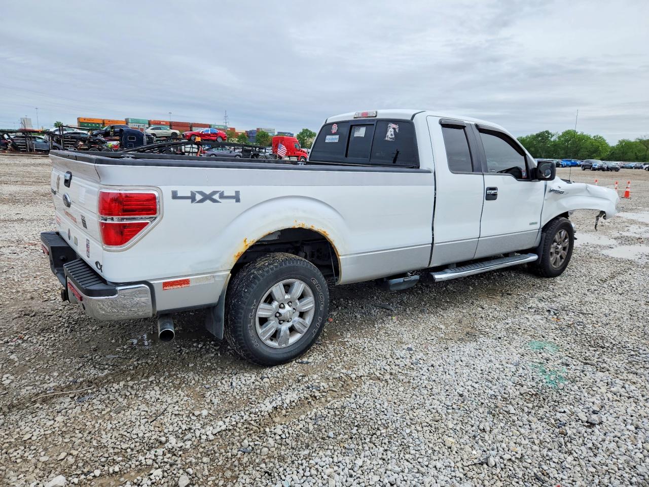 Ford F-150 Super Cab