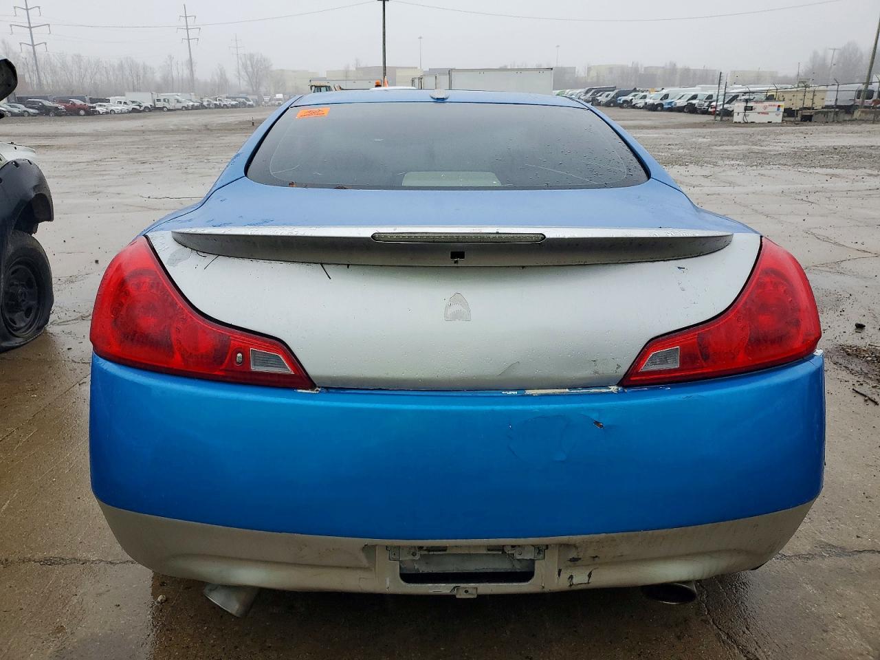 INFINITI G37 Base