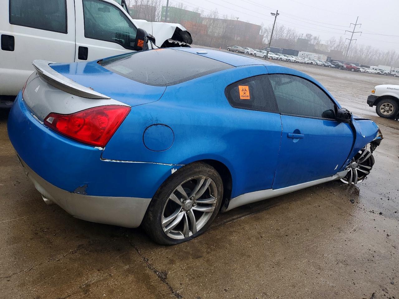 INFINITI G37 Base