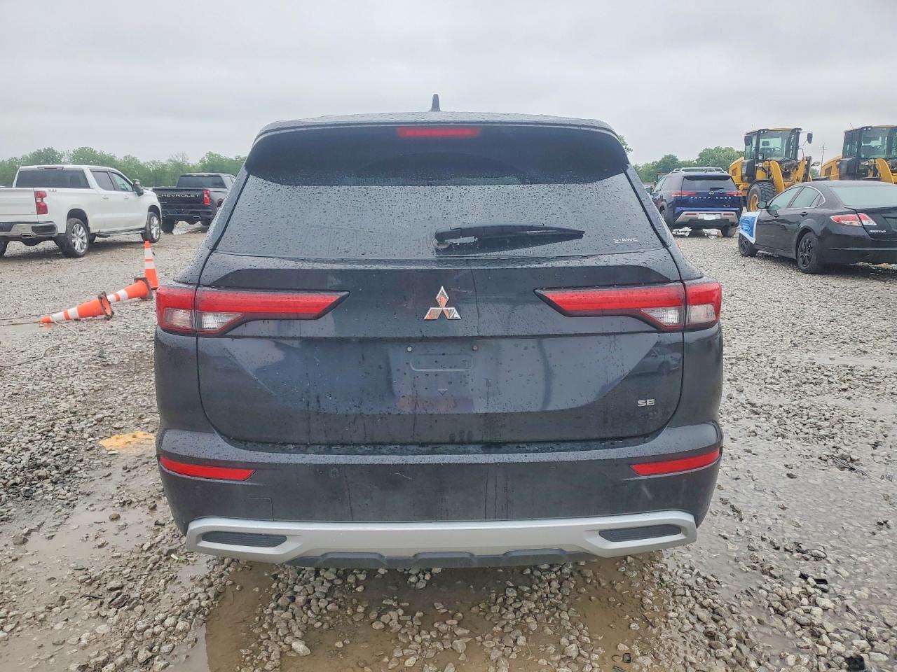 Mitsubishi Outlander Se
