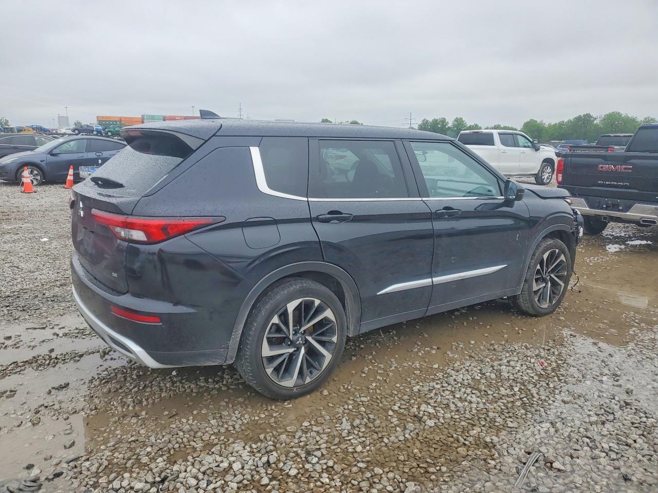 Mitsubishi Outlander Se
