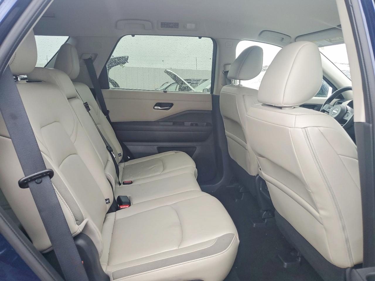 Nissan Pathfinder Sl