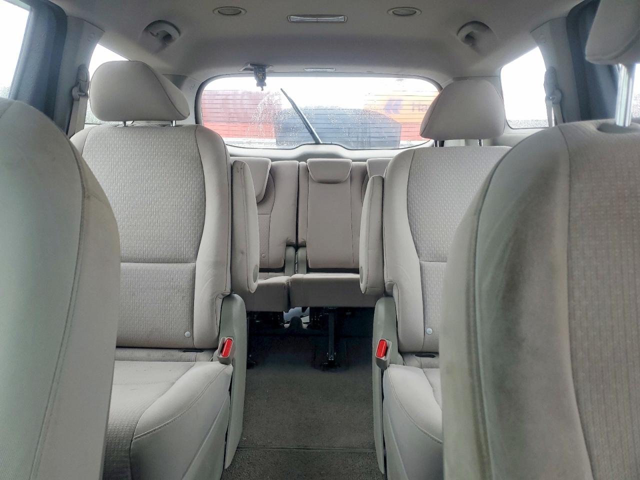 Kia Sedona L