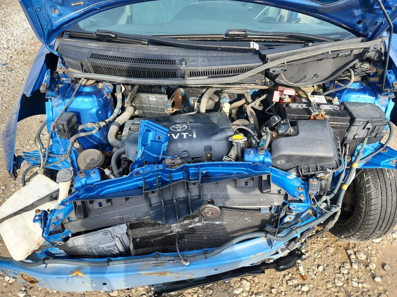 Toyota Yaris Base