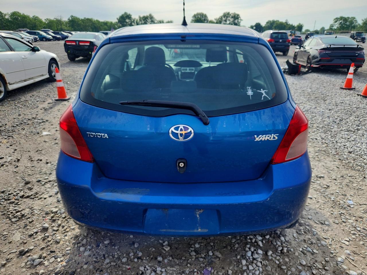 Toyota Yaris Base