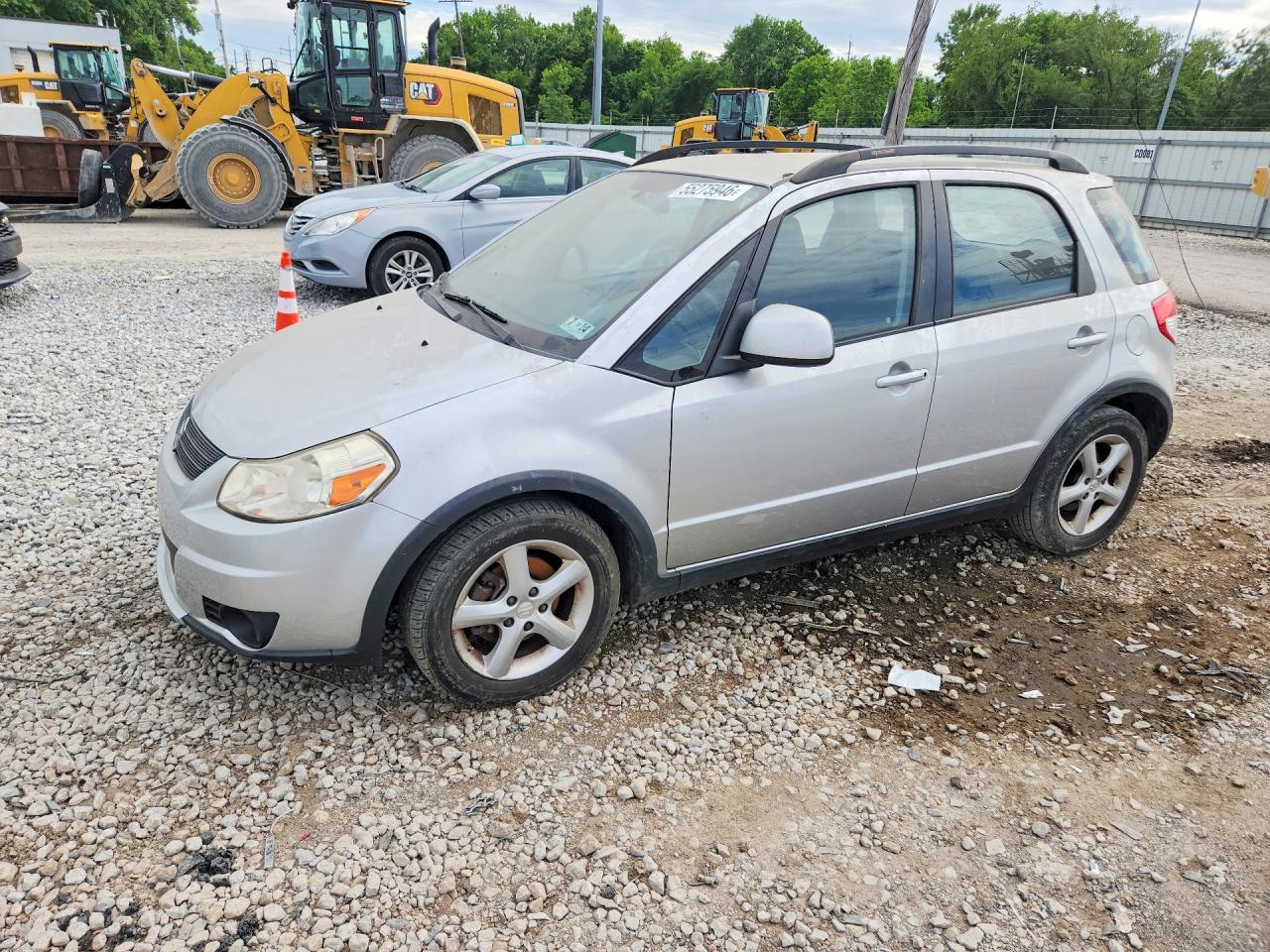 Salvage Suzuki SX4 Image