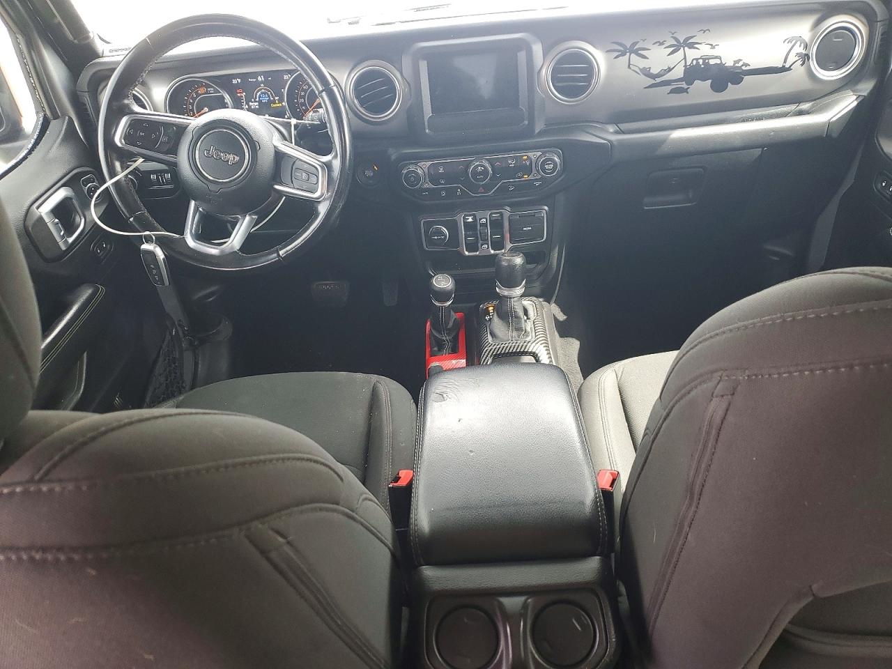 Jeep Wrangler Sahara