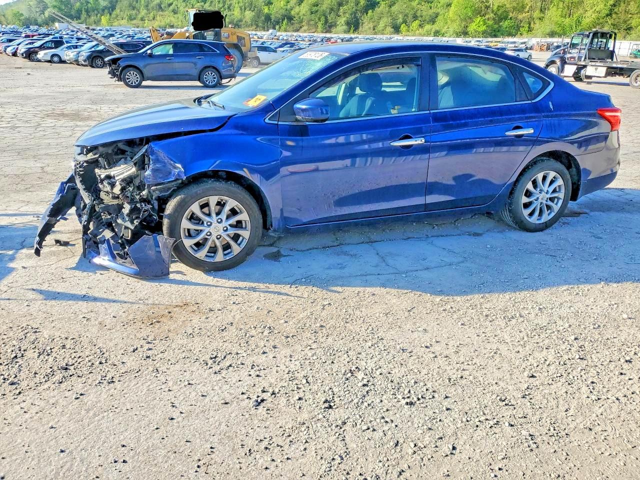 Salvage Nissan Sentra Image