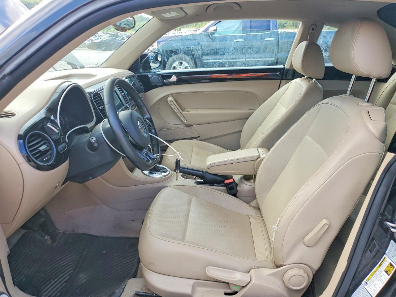 Volkswagen Beetle Se