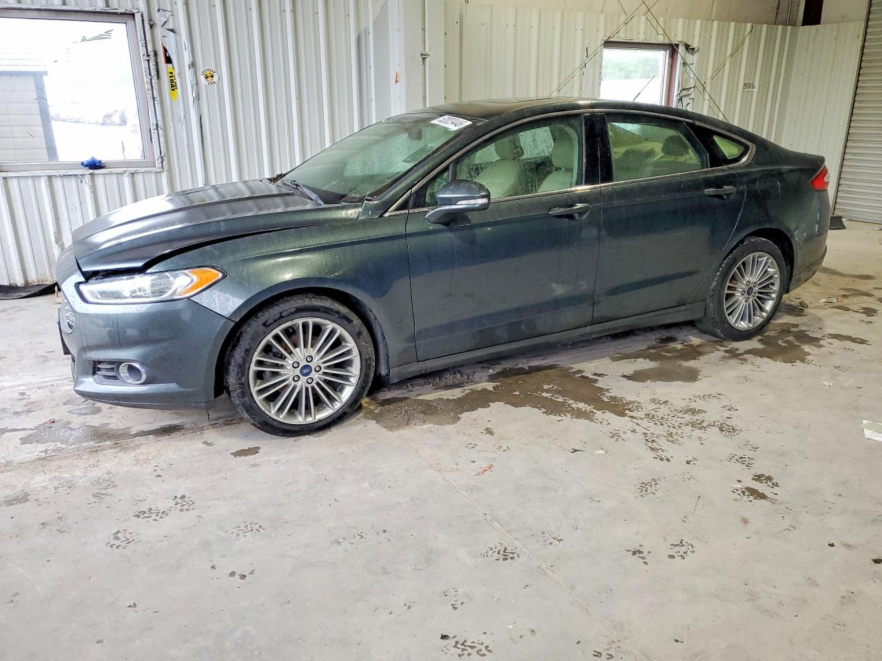 Salvage Ford Fusion Image