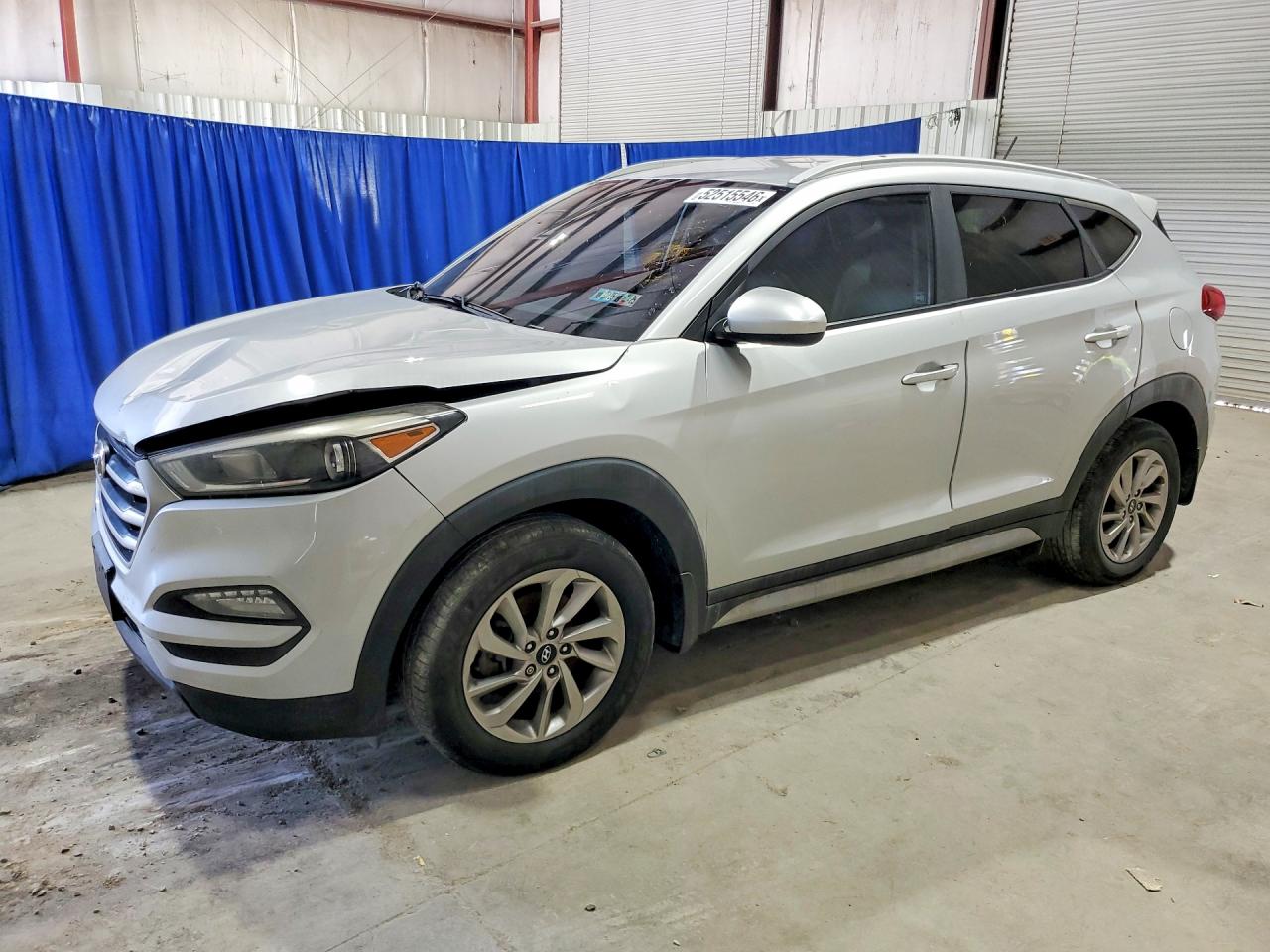 Salvage Hyundai TUCSON Image
