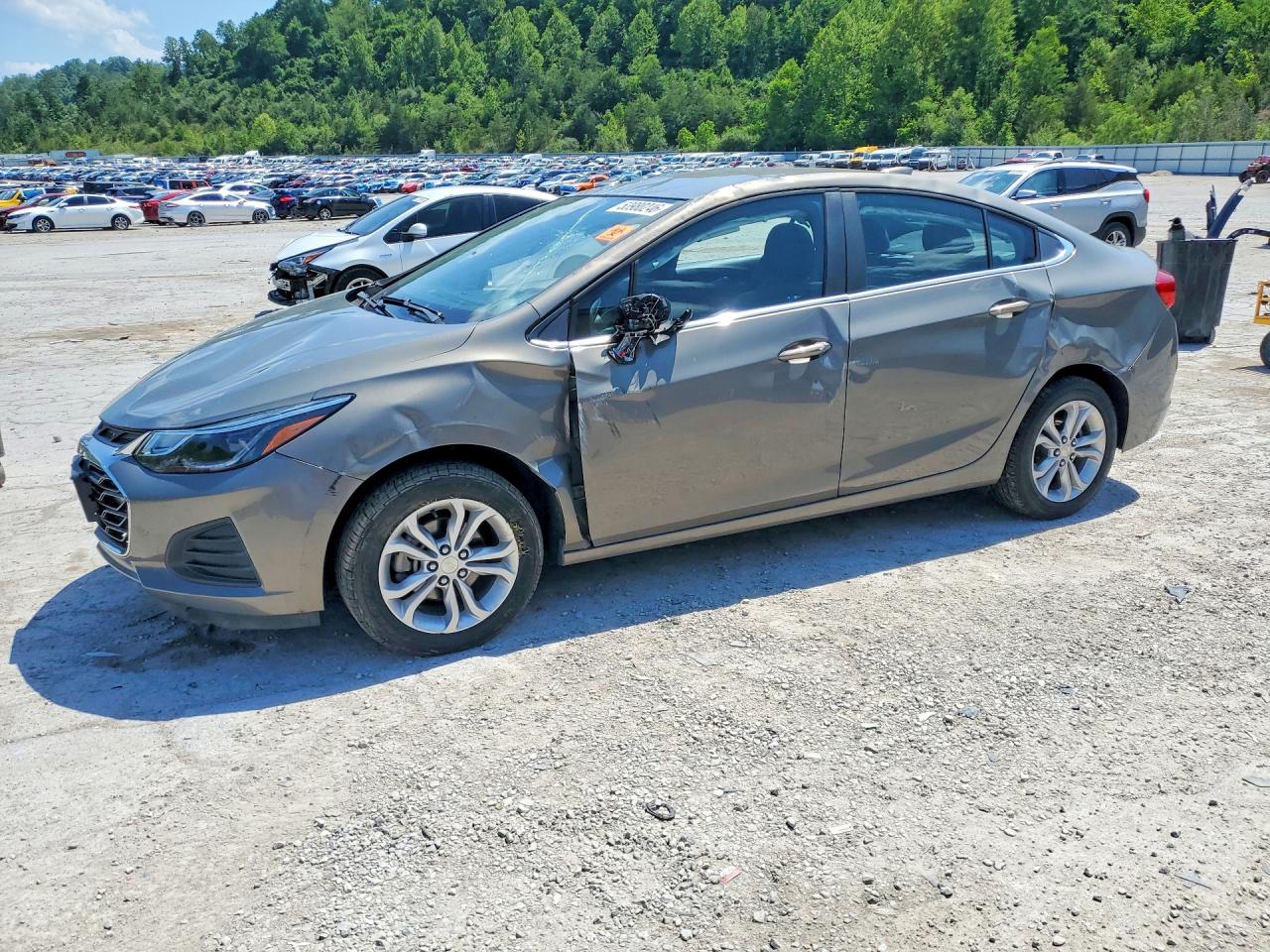 Salvage Chevrolet Cruze Image
