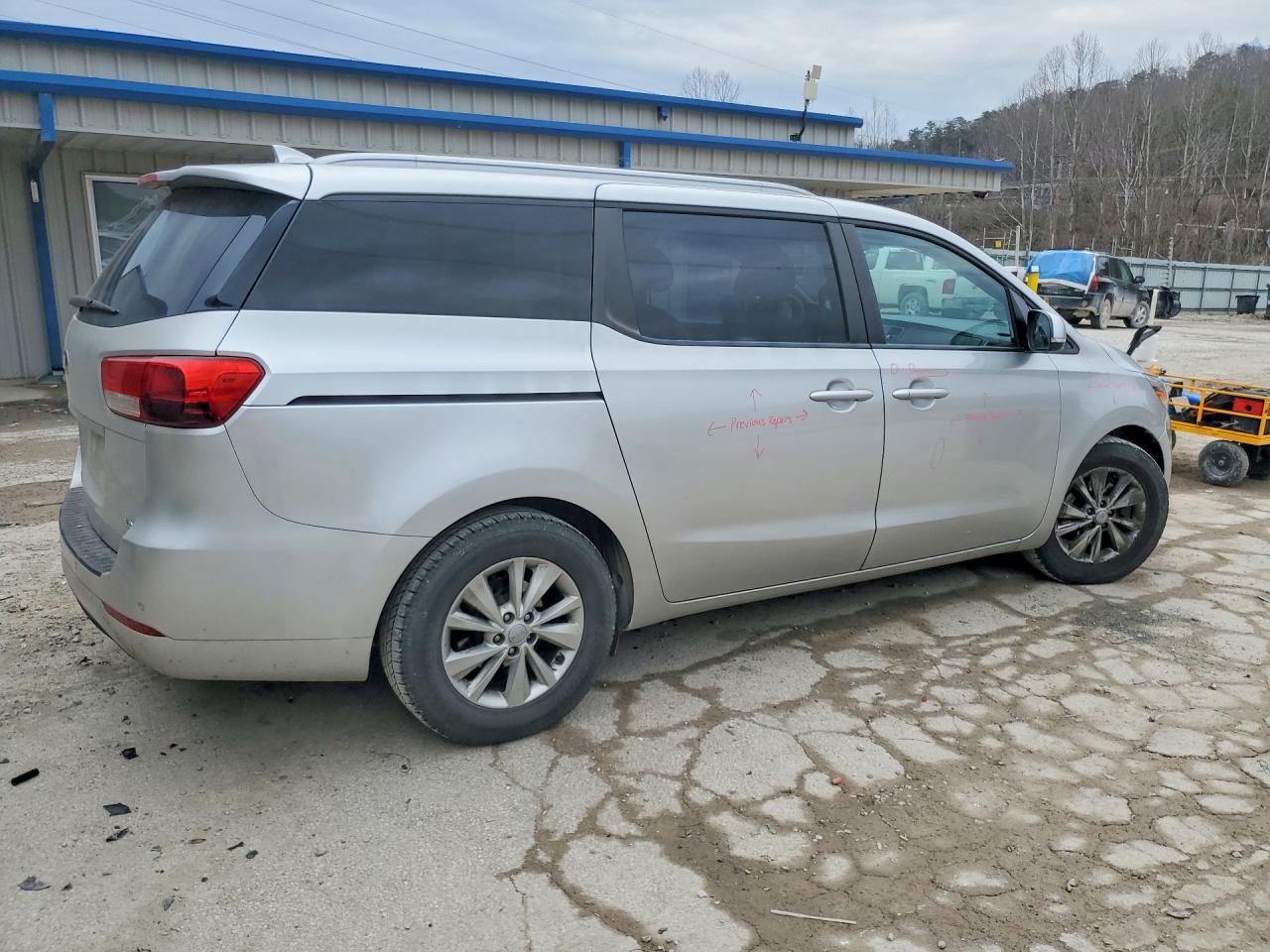 Kia Sedona Lx