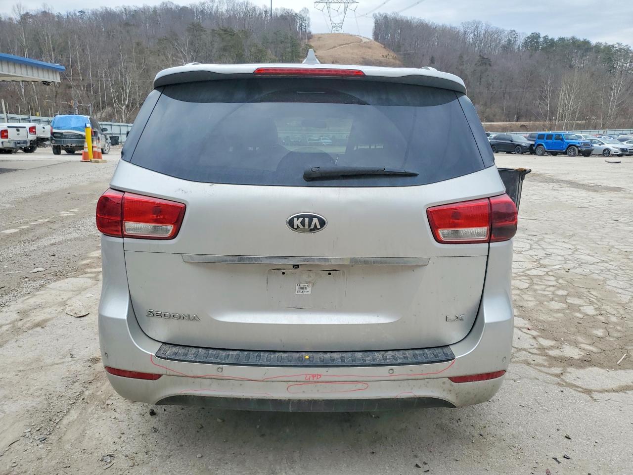 Kia Sedona Lx
