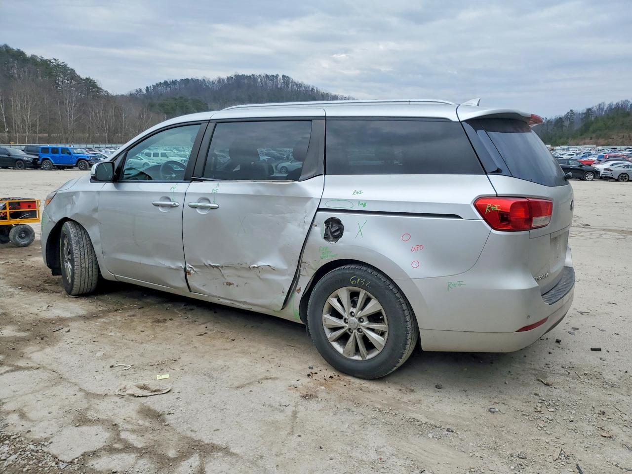 Kia Sedona Lx