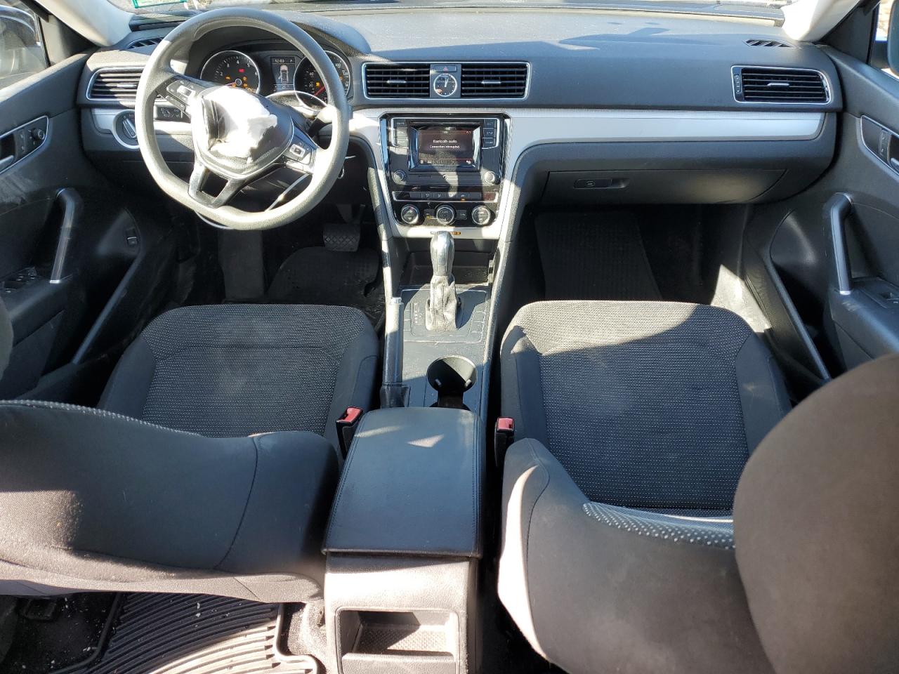 Volkswagen Passat S