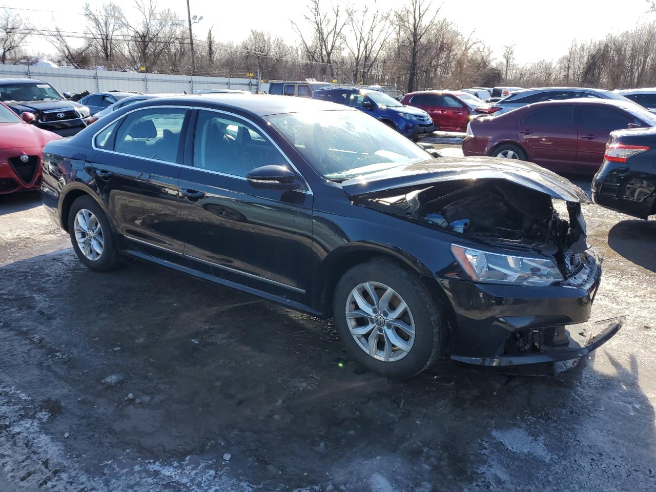 Volkswagen Passat S