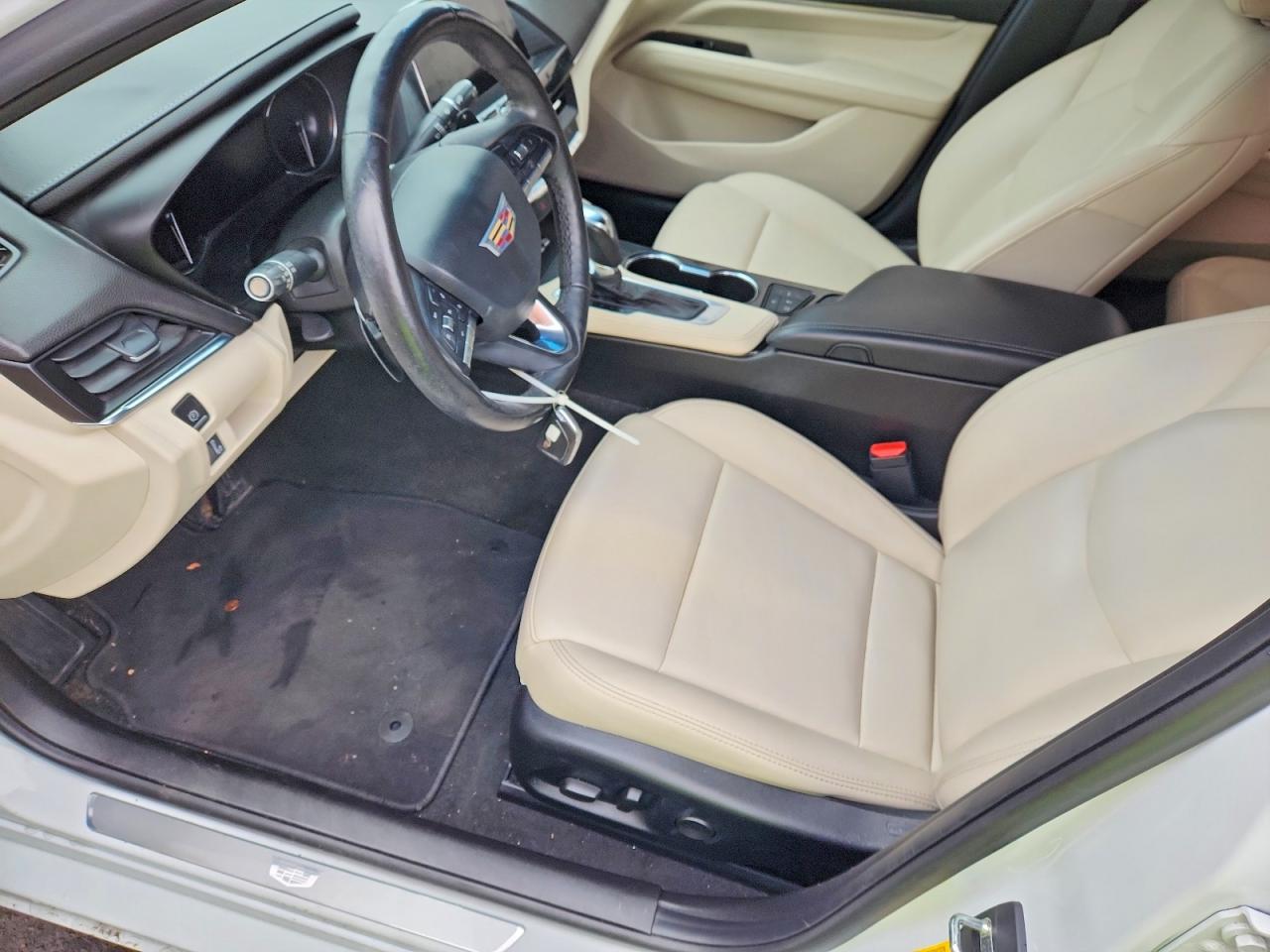 Cadillac CT4 Luxury