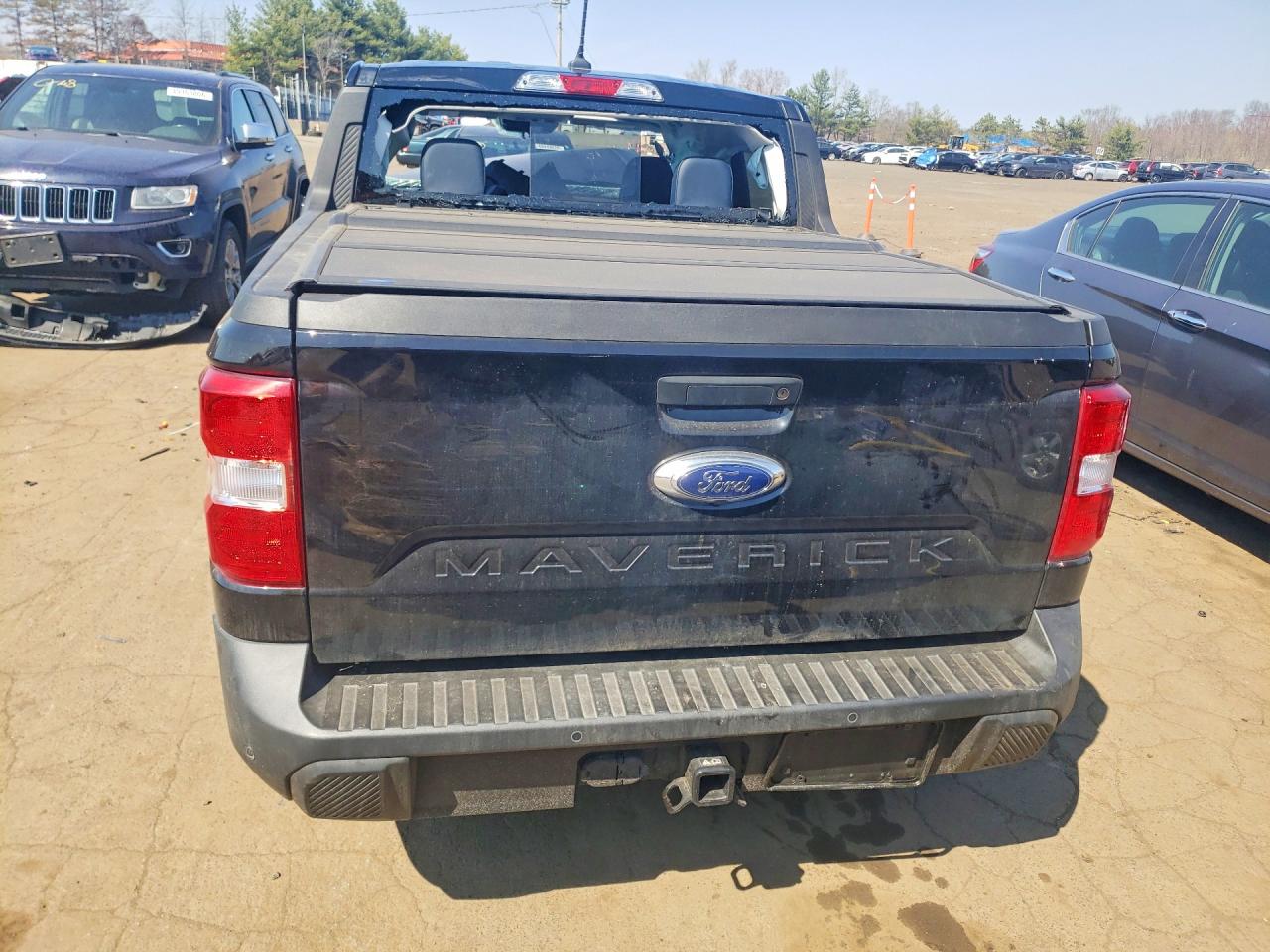 Ford Maverick Lariat