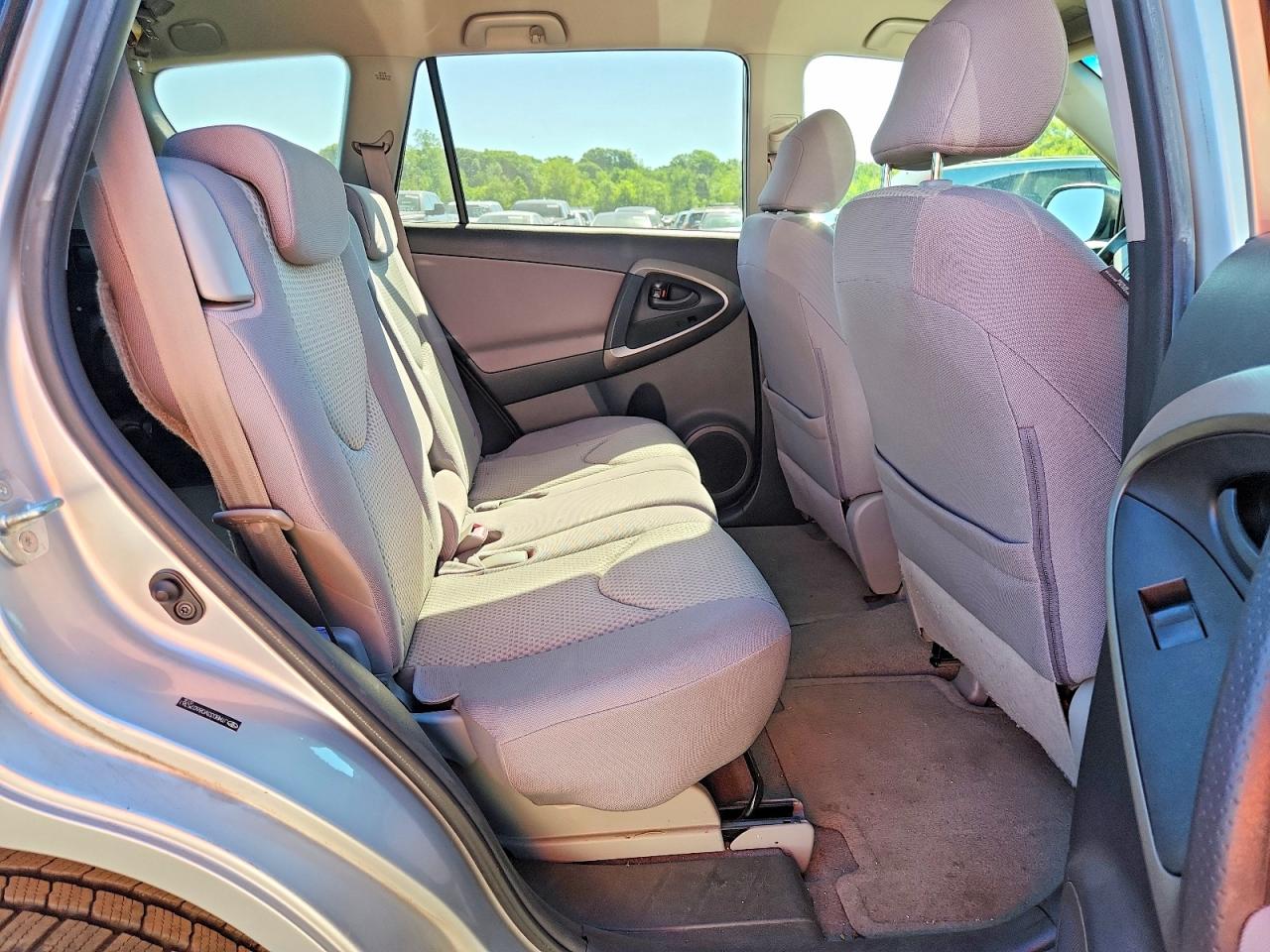 Toyota RAV4 Base