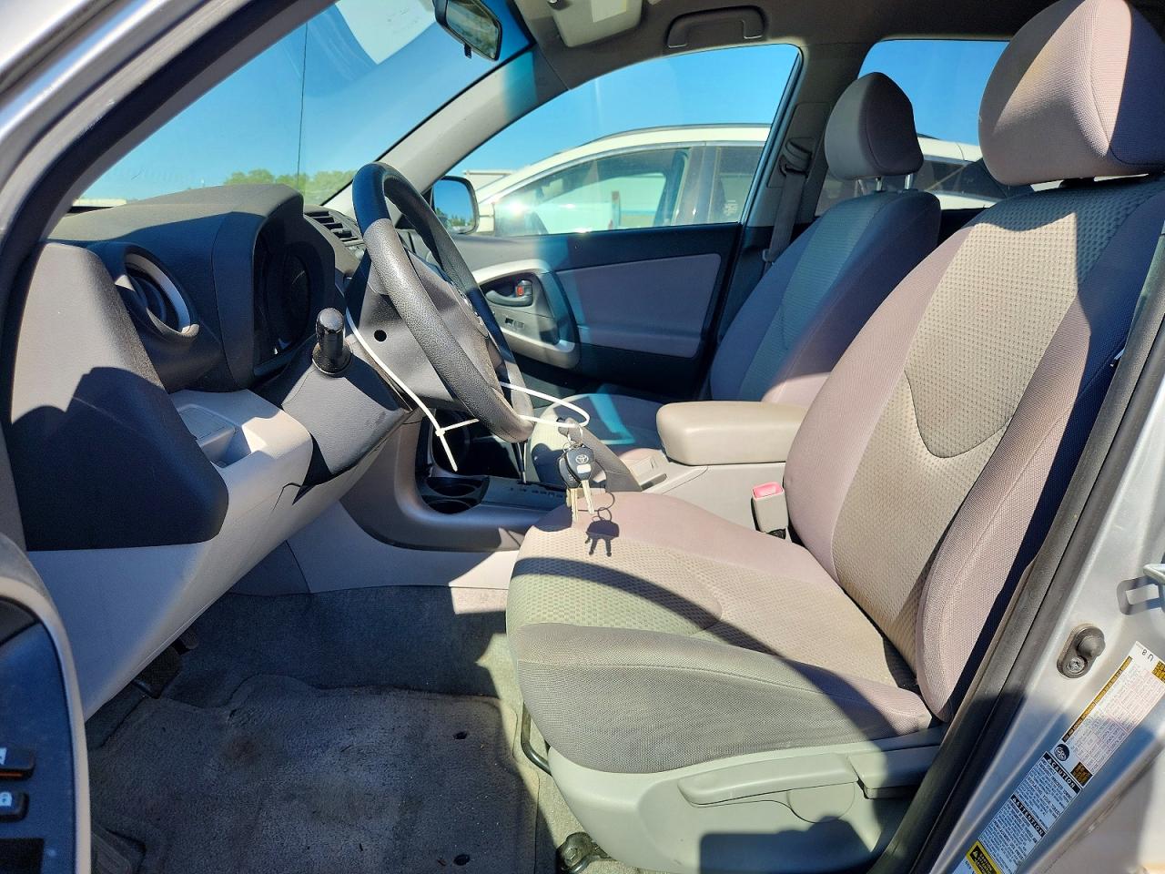 Toyota RAV4 Base