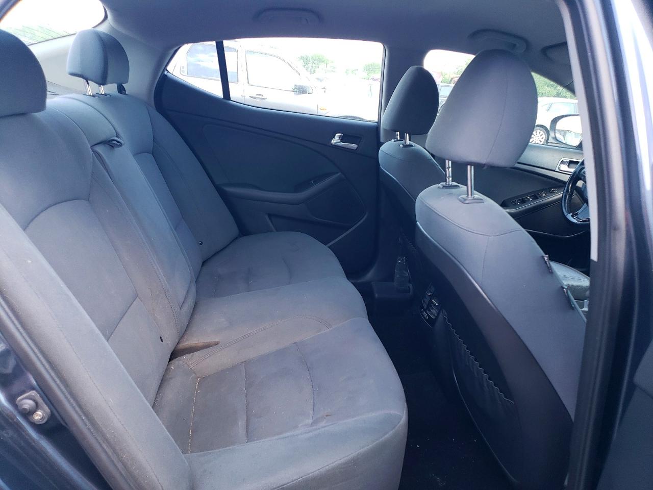 Kia Optima Base