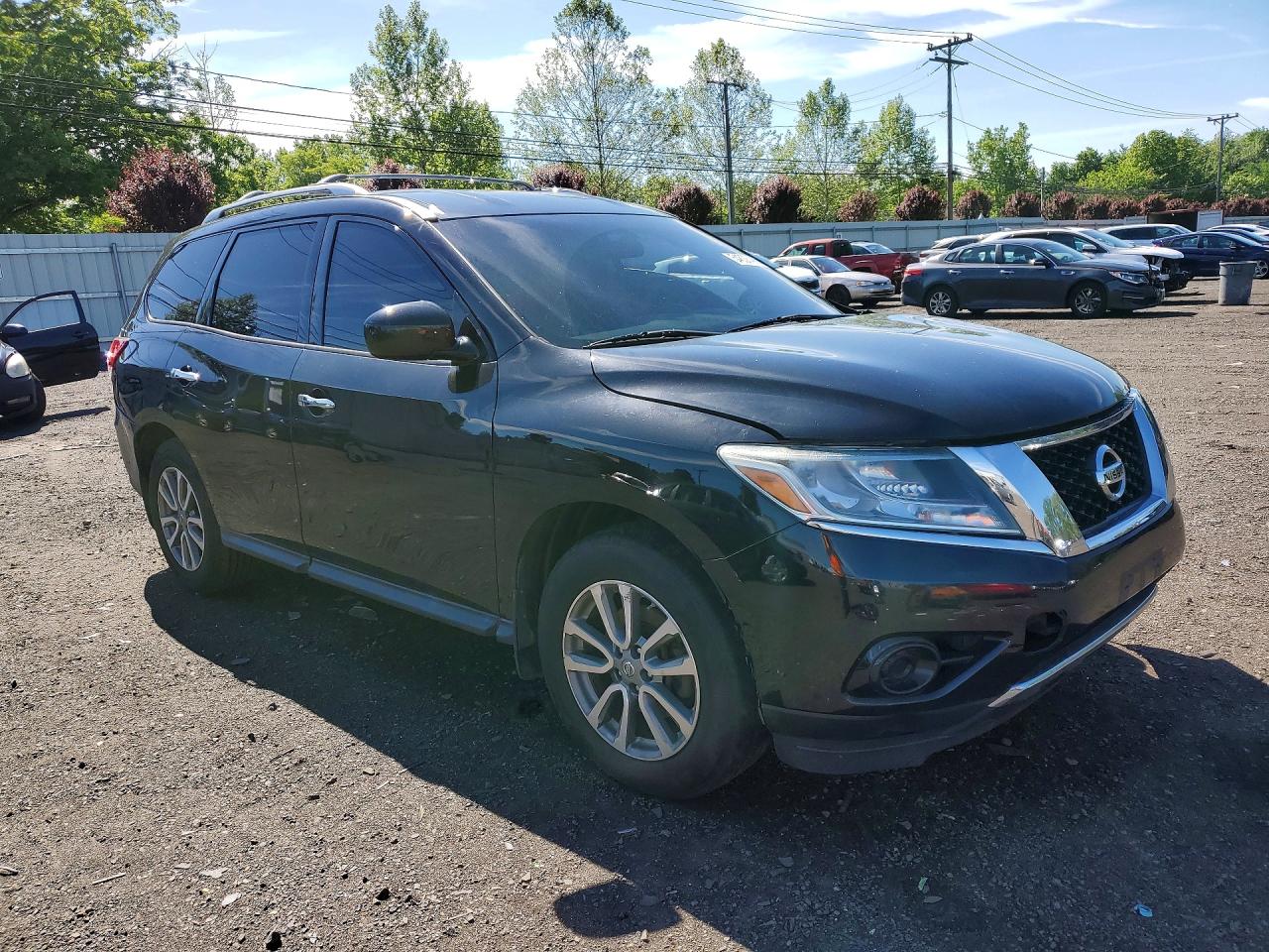 Nissan Pathfinder S