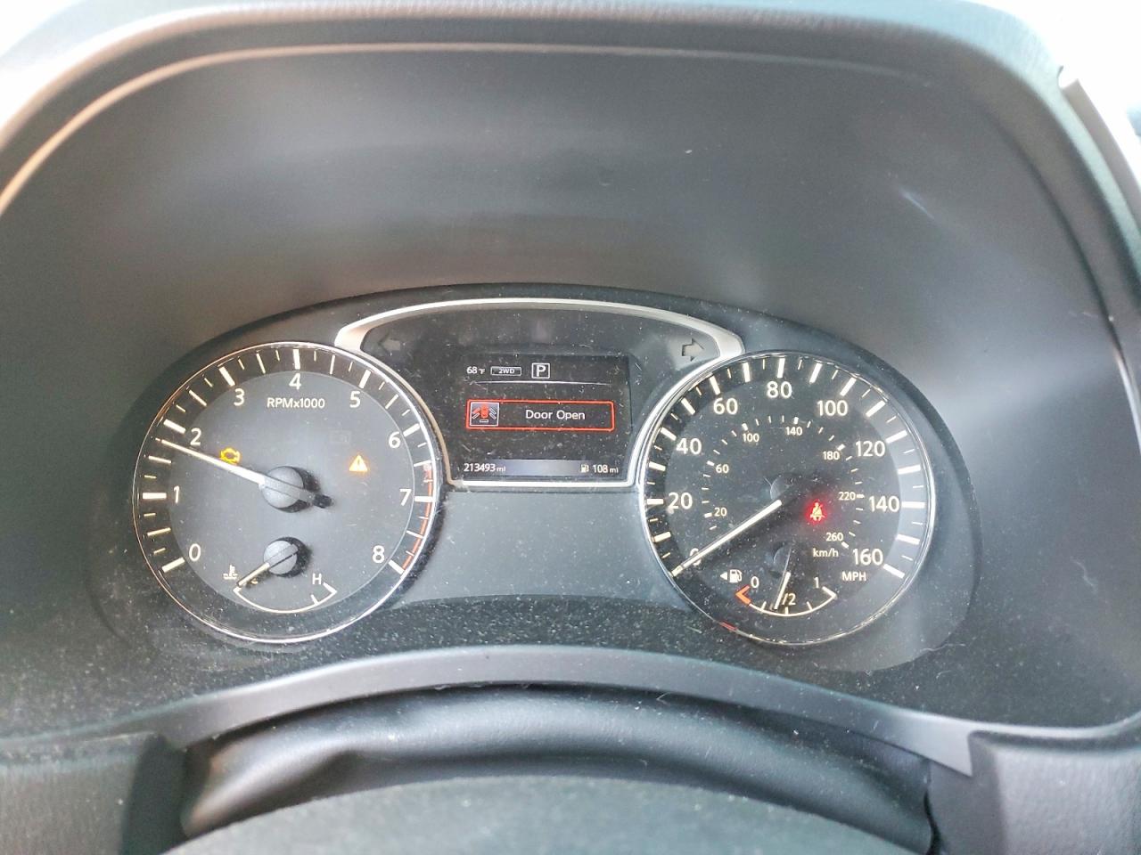 Nissan Pathfinder S