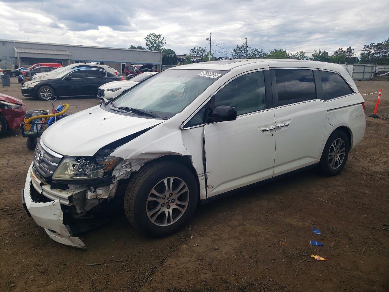 Salvage Honda Odyssey Image