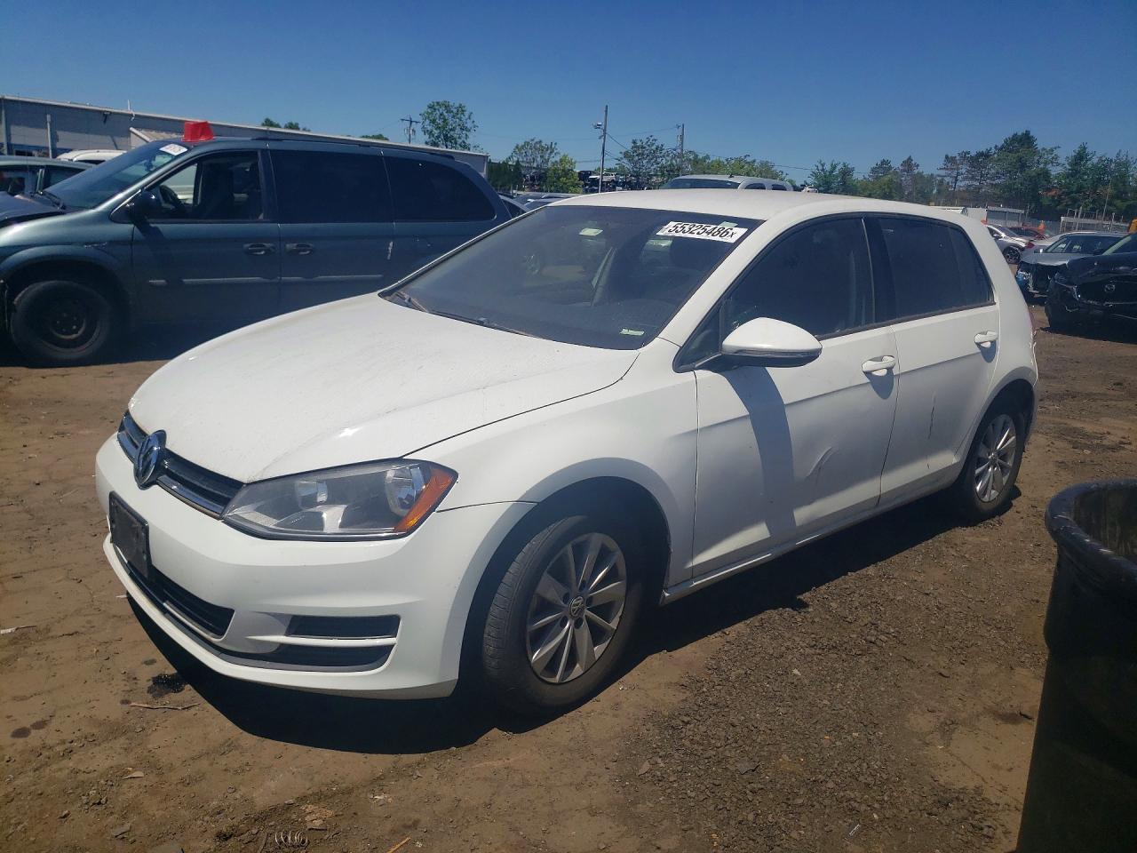 Salvage Volkswagen Golf Image
