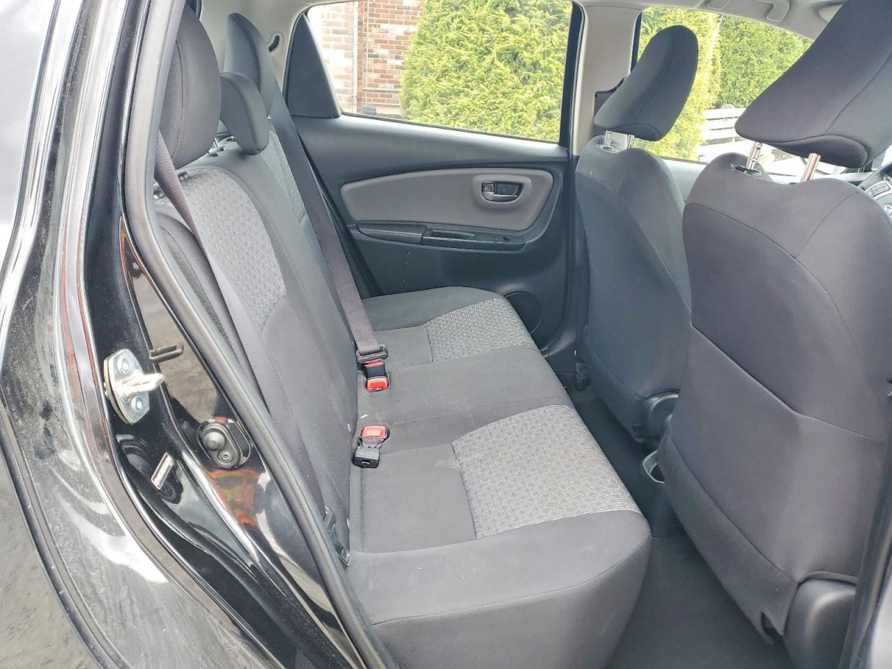 Toyota Yaris 5-door Le