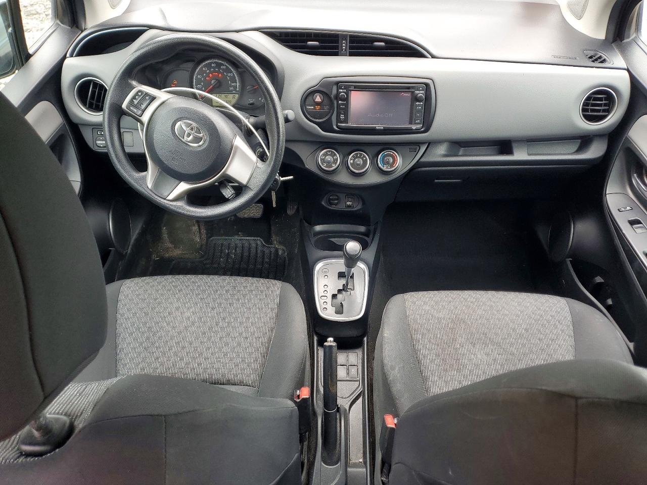 Toyota Yaris 5-door Le