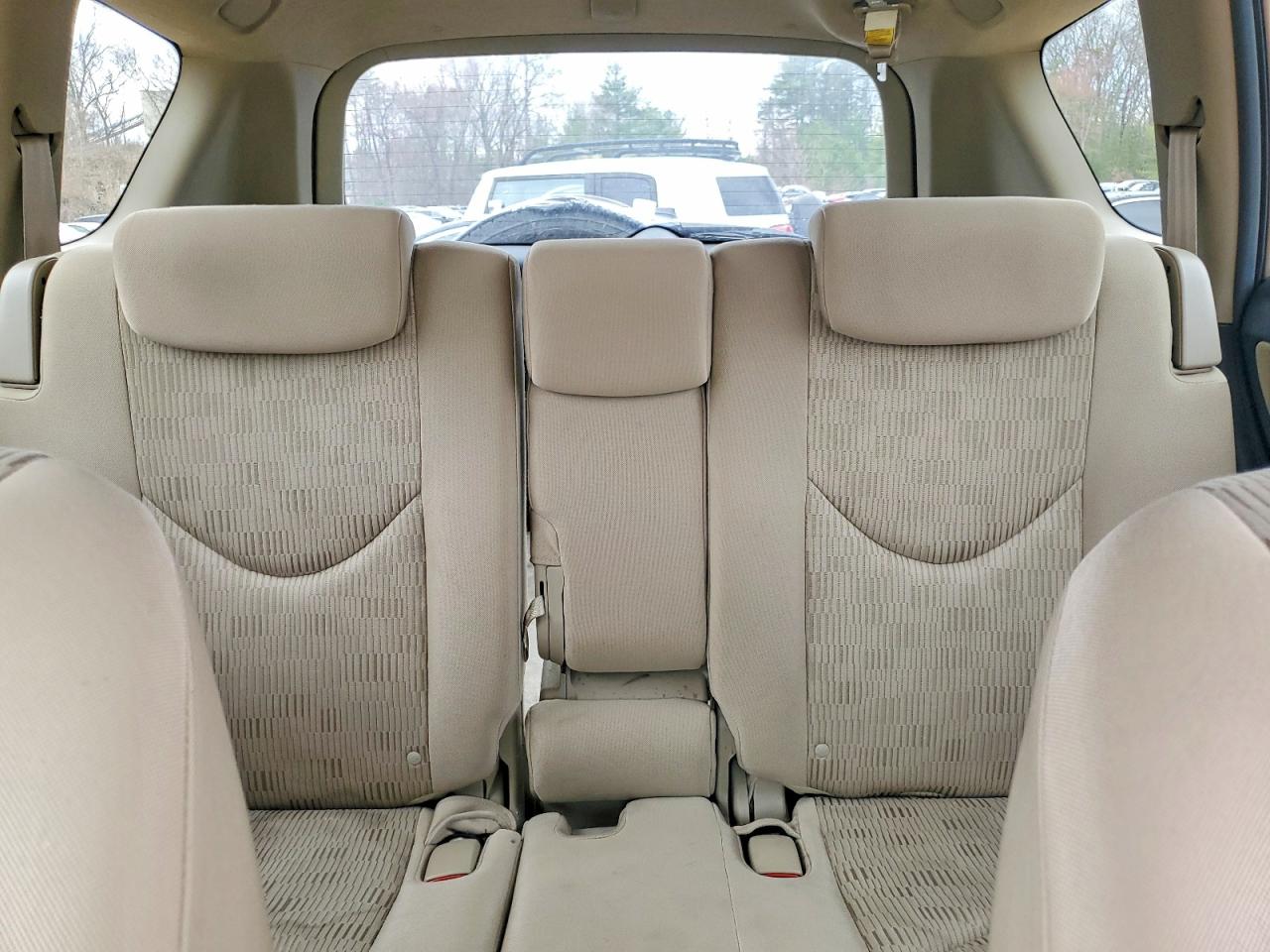 Toyota RAV4 Base