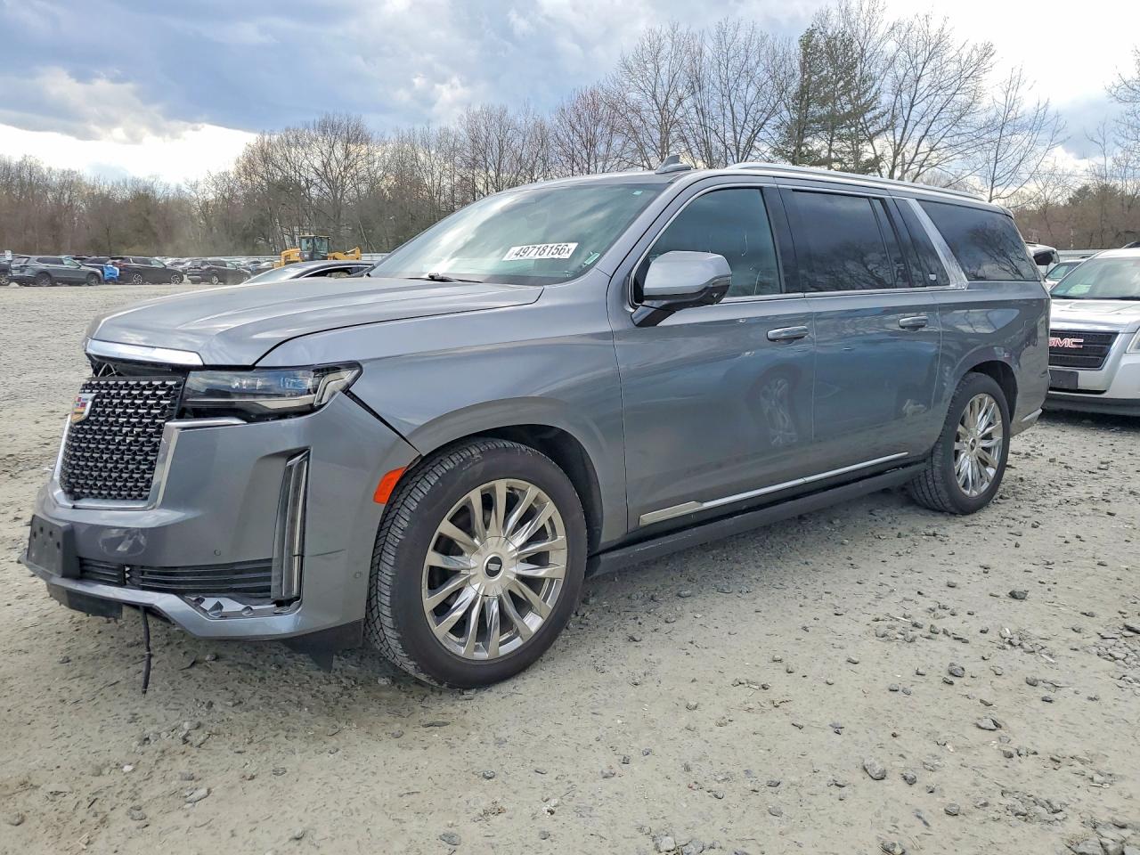Salvage Cadillac Escalade Image