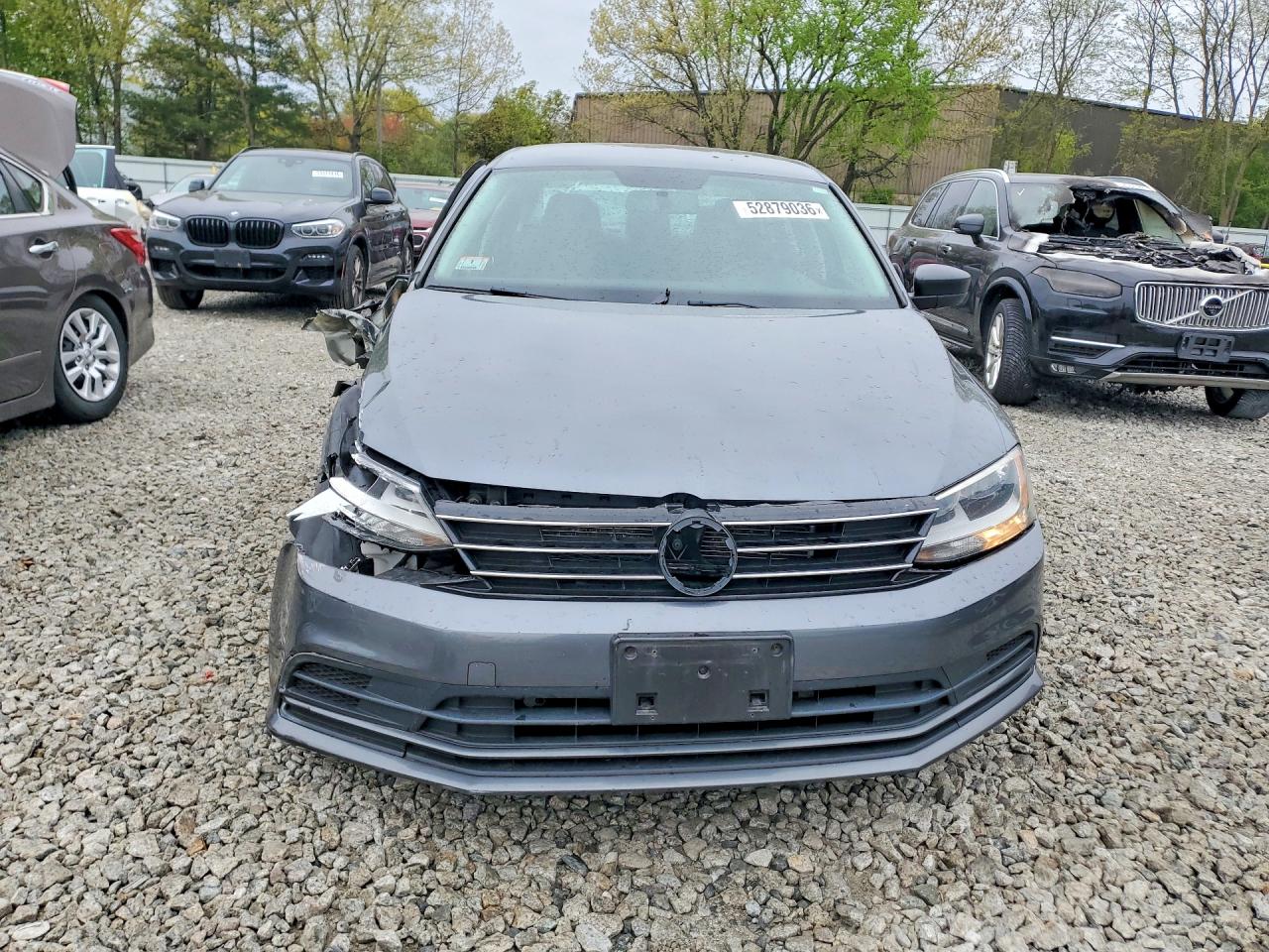 Volkswagen Jetta S